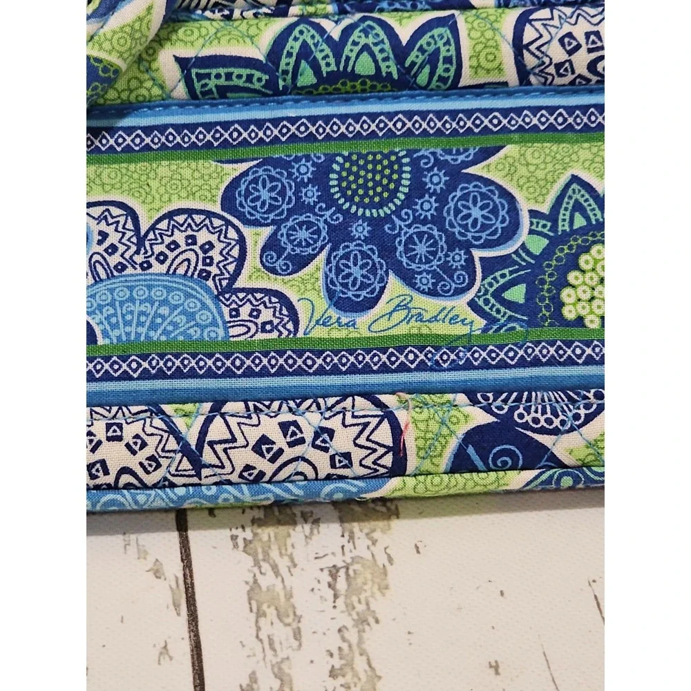 Vera Bradley Doodle Daisy Tote Duffle Weekender Laptop Travel Bag
